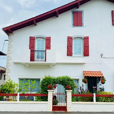 Neuf Et Moderne Appartamento